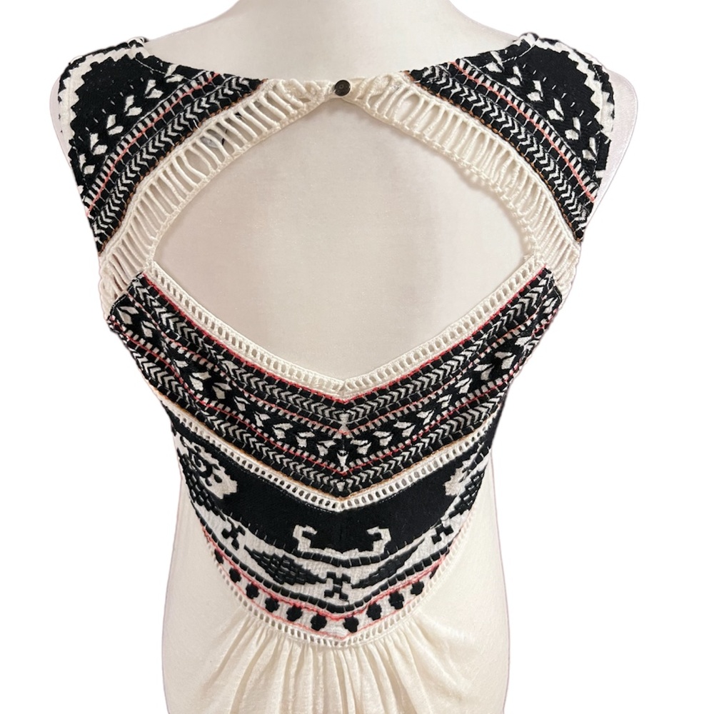 Lucky Brand Embroidered Keyhole Back Tank Top - Picture 6 of 9